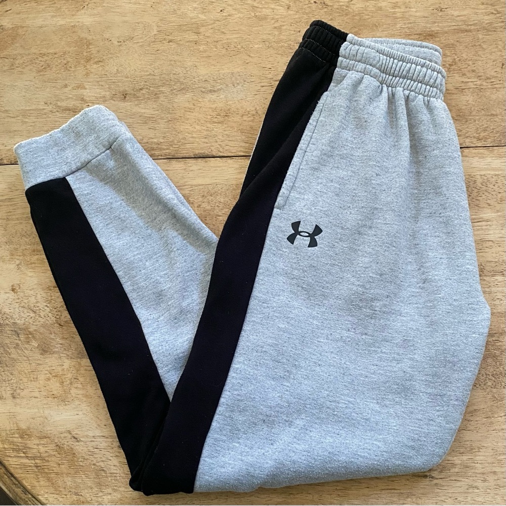 Under Armour Cold Gear Men’s Sz L Gray/Black Fleece Twist Joggers